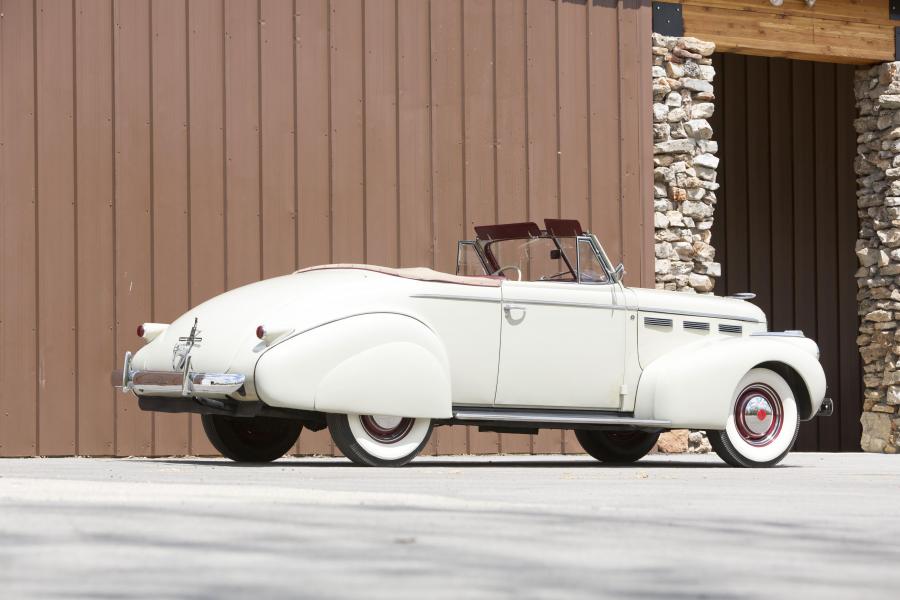  LaSalle Convertible Coupe (40-5067) 1940 года  (фото 4 из 9)